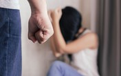 Có nên tiếc người chồng gia trưởng, vũ phu và cờ bạc? Có nên tiếc người chồng gia trưởng, vũ phu và cờ bạc?