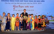 Honda Việt Nam phối hợp trao tặng Mũ bảo hiểm cho học sinh lớp Một toàn quốc năm học 2018 - 2019 Honda Việt Nam phối hợp trao tặng Mũ bảo hiểm cho học sinh lớp Một toàn quốc năm học 2018 - 2019