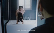 Thái Hòa khỏa thân trong phim 'Chàng vợ của em' Thái Hòa khỏa thân trong phim 'Chàng vợ của em'