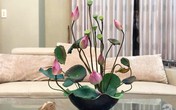 Gặp gỡ người phụ nữ đất Cảng cắm hoa sen đẹp như tranh Gặp gỡ người phụ nữ đất Cảng cắm hoa sen đẹp như tranh