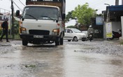 Dân khốn khổ vì “bẫy tử thần” sau mưa ở Hải Phòng Dân khốn khổ vì “bẫy tử thần” sau mưa ở Hải Phòng