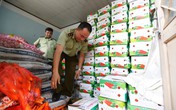 1 cán bộ thuế hy sinh và 8 chiến sỹ bị thương khi chống buôn lậu 1 cán bộ thuế hy sinh và 8 chiến sỹ bị thương khi chống buôn lậu