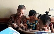Chuyện cảm động về sư cô 31 tuổi nuôi 6 đứa trẻ