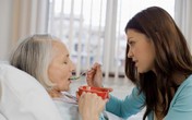 Những lưu ý khi chăm sóc người bệnh sau tai biến mạch máu não Những lưu ý khi chăm sóc người bệnh sau tai biến mạch máu não