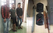 Dùng hung khí giữ người trái phép để đòi nợ Dùng hung khí giữ người trái phép để đòi nợ