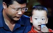 Bé Gấu - con của Thiếu úy từ chối điều trị ung thư để sinh con gây xúc động mạnh Bé Gấu - con của Thiếu úy từ chối điều trị ung thư để sinh con gây xúc động mạnh