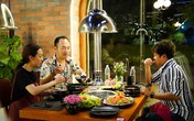 Thu Trang khóc thét vì bị chồng lừa chơi tàu lượn siêu tốc một mình Thu Trang khóc thét vì bị chồng lừa chơi tàu lượn siêu tốc một mình