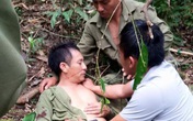Tình cảnh bi đát của "người gác rừng" bị cây rừng cây khô đè trúng Tình cảnh bi đát của "người gác rừng" bị cây rừng cây khô đè trúng
