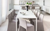 Rất đơn giản, nhưng những bộ bàn ăn này lại giúp ngôi nhà đẳng cấp hơn Rất đơn giản, nhưng những bộ bàn ăn này lại giúp ngôi nhà đẳng cấp hơn
