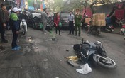 Hà Nội: Xế hộp đâm hàng loạt phương tiện, 1 người tử vong Hà Nội: Xế hộp đâm hàng loạt phương tiện, 1 người tử vong