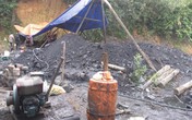 Hà Tĩnh: Một chủ tịch UBND xã bị đình chỉ công tác vì để “thổ phỉ” khai thác than trái phép Hà Tĩnh: Một chủ tịch UBND xã bị đình chỉ công tác vì để “thổ phỉ” khai thác than trái phép