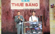 Hiếm hoi lắm mới thấy MC Lại Văn Sâm nghẹn ngào trên sóng truyền hình như thế này! Hiếm hoi lắm mới thấy MC Lại Văn Sâm nghẹn ngào trên sóng truyền hình như thế này!
