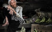 Xúc động bộ ảnh những người mẹ ngóng chờ chồng, con Xúc động bộ ảnh những người mẹ ngóng chờ chồng, con