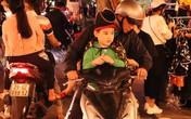 Cảm giác lạ với những "con ma lang thang" rảo khắp phố phường Hà Nội Cảm giác lạ với những "con ma lang thang" rảo khắp phố phường Hà Nội