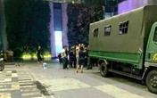 Cảnh sát phá cửa, dùng quả nổ giải cứu 2 con tin bị Chủ tịch 29 tuổi khống chế ở tòa nhà Landmark 81 Cảnh sát phá cửa, dùng quả nổ giải cứu 2 con tin bị Chủ tịch 29 tuổi khống chế ở tòa nhà Landmark 81