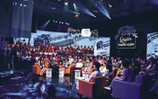 Quán thanh xuân tháng 10: Một thế kỷ thư tay Quán thanh xuân tháng 10: Một thế kỷ thư tay