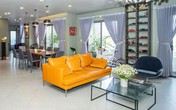 Chủ nhà gộp ba căn hộ để có phòng khách hơn 100 m2 Chủ nhà gộp ba căn hộ để có phòng khách hơn 100 m2