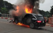 Hé lộ nguyên nhân ban đầu vụ xe Mercedes cháy rực kèm tiếng nổ lớn làm 1 người chết Hé lộ nguyên nhân ban đầu vụ xe Mercedes cháy rực kèm tiếng nổ lớn làm 1 người chết