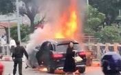 Từ vụ xe Mercedes gây tai nạn kinh hoàng tại Hà Nội: Cần ban hành luật cấm đi giày cao gót khi điều khiển ô tô? Từ vụ xe Mercedes gây tai nạn kinh hoàng tại Hà Nội: Cần ban hành luật cấm đi giày cao gót khi điều khiển ô tô?