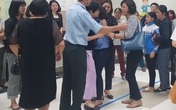 Gia đình bé trai gần 3 tuổi tử vong do kẹt đầu vào lỗ tròn khi chơi cầu trượt: Cứ để pháp luật xử lý Gia đình bé trai gần 3 tuổi tử vong do kẹt đầu vào lỗ tròn khi chơi cầu trượt: Cứ để pháp luật xử lý