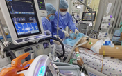 Bé gái 10 tuổi liên tục đòi... trà sữa, bánh tráng trộn sau chuỗi ngày thập tử nhất sinh trong viện Bé gái 10 tuổi liên tục đòi... trà sữa, bánh tráng trộn sau chuỗi ngày thập tử nhất sinh trong viện