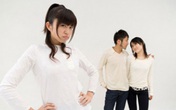 Các bà vợ khôn đánh ghen bằng mưu khiến chồng phải cúi đầu rời bỏ bồ ngay lập tức Các bà vợ khôn đánh ghen bằng mưu khiến chồng phải cúi đầu rời bỏ bồ ngay lập tức