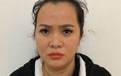 Khách nữ dùng dây chuyền giả để đánh tráo vàng thật Khách nữ dùng dây chuyền giả để đánh tráo vàng thật