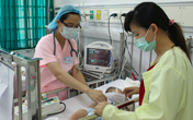 Bác sĩ Nhi vạch rõ sai lầm trầm trọng mẹ hay làm khi con bị loại bệnh dễ gặp trong thời tiết này Bác sĩ Nhi vạch rõ sai lầm trầm trọng mẹ hay làm khi con bị loại bệnh dễ gặp trong thời tiết này