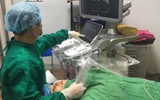Những gánh nặng trên đôi vai người “thầy thuốc” Những gánh nặng trên đôi vai người “thầy thuốc”