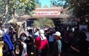 Thanh Hóa: Dòng người đổ về Am Tiên trước ngày mở cửa trời