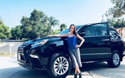 Linh Nga khoe vóc dáng bên xe sang ở Mỹ Linh Nga khoe vóc dáng bên xe sang ở Mỹ