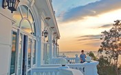 Mẹ Nathan Lee đãi sinh nhật trong biệt thự chục triệu đô Mẹ Nathan Lee đãi sinh nhật trong biệt thự chục triệu đô