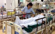 Thiếu nữ bị chấn thương trong vụ tai nạn liên hoàn gầm cầu vượt Mai Dịch vẫn hôn mê sâu Thiếu nữ bị chấn thương trong vụ tai nạn liên hoàn gầm cầu vượt Mai Dịch vẫn hôn mê sâu