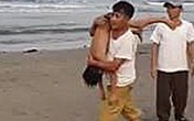 Rủ nhau ra biển tắm, 2 nam sinh tử vong do đuối nước