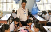 Người thầy âm thầm bảo vệ những chuyến xe đến trường bình an Người thầy âm thầm bảo vệ những chuyến xe đến trường bình an
