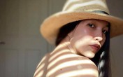 Con gái Hiền Thục nhắn tin nhắc nhở khi mẹ đăng ảnh bán nude "khác bình thường" Con gái Hiền Thục nhắn tin nhắc nhở khi mẹ đăng ảnh bán nude "khác bình thường"