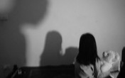 Cháu gái chỉ muốn chết sau khi chơi "trò chơi lạ" với chú ruột Cháu gái chỉ muốn chết sau khi chơi "trò chơi lạ" với chú ruột