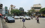 Nhiều phố ở Hà Nội: Người đi bộ nơm nớp nỗi lo mất an toàn giao thông Nhiều phố ở Hà Nội: Người đi bộ nơm nớp nỗi lo mất an toàn giao thông