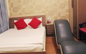 Vợ mệt mỏi không đáp ứng được chuyện chăn gối, chồng tìm tình một đêm Vợ mệt mỏi không đáp ứng được chuyện chăn gối, chồng tìm tình một đêm