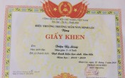 Trẻ mầm non được trao giấy khen học sinh tiên tiến, xuất sắc Trẻ mầm non được trao giấy khen học sinh tiên tiến, xuất sắc