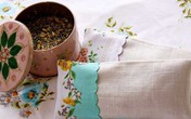 Chuyên gia chỉ cách làm gối thuốc phòng chống bệnh mùa hè Chuyên gia chỉ cách làm gối thuốc phòng chống bệnh mùa hè