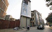 Bất ngờ khó tin với những căn nhà rộng 1-2m2 giữa lòng Hà Nội Bất ngờ khó tin với những căn nhà rộng 1-2m2 giữa lòng Hà Nội