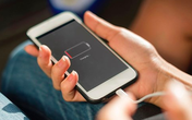 Điện thoại Iphone phát nổ khi đang sạc làm gãy ngón tay người đàn ông Điện thoại Iphone phát nổ khi đang sạc làm gãy ngón tay người đàn ông