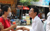 Kỳ thi THPT Quốc gia 2019 : Phụ huynh “dầm mưa giãi nắng”, buồn, vui cùng sĩ tử Kỳ thi THPT Quốc gia 2019 : Phụ huynh “dầm mưa giãi nắng”, buồn, vui cùng sĩ tử