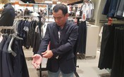 Phóng viên Việt Nam 'tá hỏa' chạy mua vest trước chung kết King’s Cup Phóng viên Việt Nam 'tá hỏa' chạy mua vest trước chung kết King’s Cup