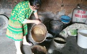 Một ngày vất vả kiếm tiền đi học của nữ sinh nghèo người Hmông được tuyển thẳng vào đại học Một ngày vất vả kiếm tiền đi học của nữ sinh nghèo người Hmông được tuyển thẳng vào đại học