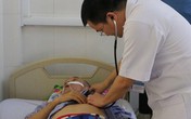Bác sĩ vượt 50km lên rừng cứu cựu chiến binh đột quỵ não khi thăm chiến trường xưa Bác sĩ vượt 50km lên rừng cứu cựu chiến binh đột quỵ não khi thăm chiến trường xưa