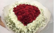 Hoa tươi trao yêu thương - tình yêu từ sự thấu hiểu Hoa tươi trao yêu thương - tình yêu từ sự thấu hiểu