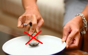 Lời đồn sừng tê giác tăng cường “bản lĩnh phòng the” gây họa như thế nào? Lời đồn sừng tê giác tăng cường “bản lĩnh phòng the” gây họa như thế nào?