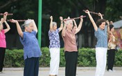 Những lưu ý với người cao tuổi bị loãng xương Những lưu ý với người cao tuổi bị loãng xương
